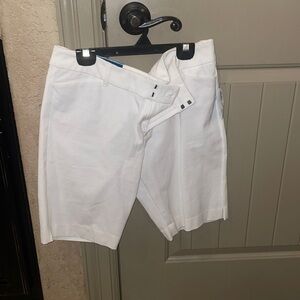 Old Navy White Shorts Size 10 NEVER WORN